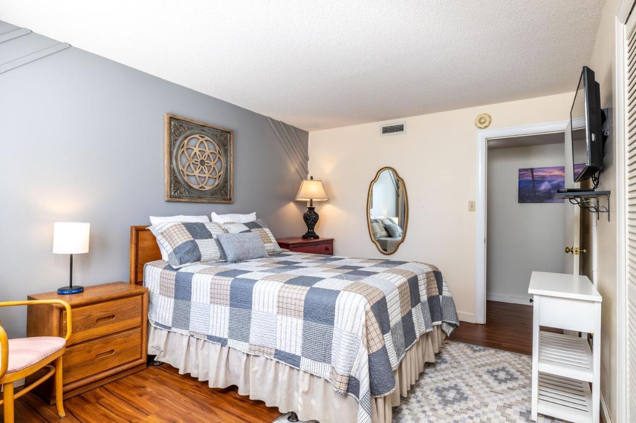 Wow Views!!-Mountain Escape-Outdoor Pool-Close To Downtown-Wifi-Cable-Private Balcony Gatlinburg Exterior foto